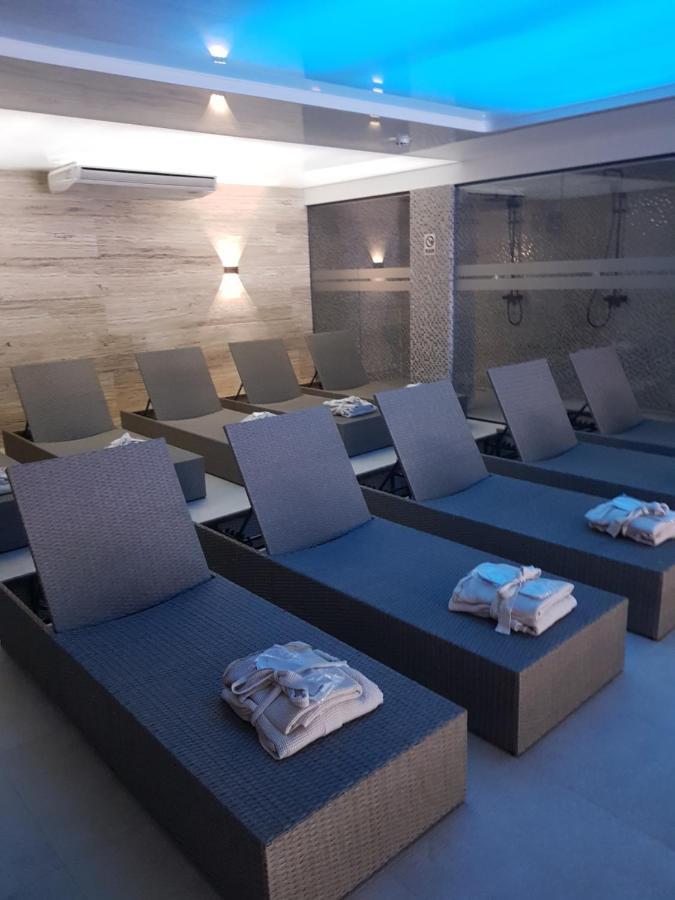 Family Apartmans Harry- Apartmans Of The Apart Hotel & Spa Zoned, Kopaonik - Special Benefit, Children Up To 13 Years Of Age Accompanied By Two Adults Stay For Free-Parking-Breakfast-Pool&Spa Eksteriør billede