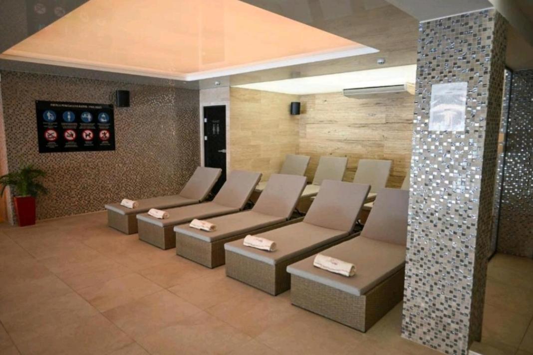 Family Apartmans Harry- Apartmans Of The Apart Hotel & Spa Zoned, Kopaonik - Special Benefit, Children Up To 13 Years Of Age Accompanied By Two Adults Stay For Free-Parking-Breakfast-Pool&Spa Eksteriør billede