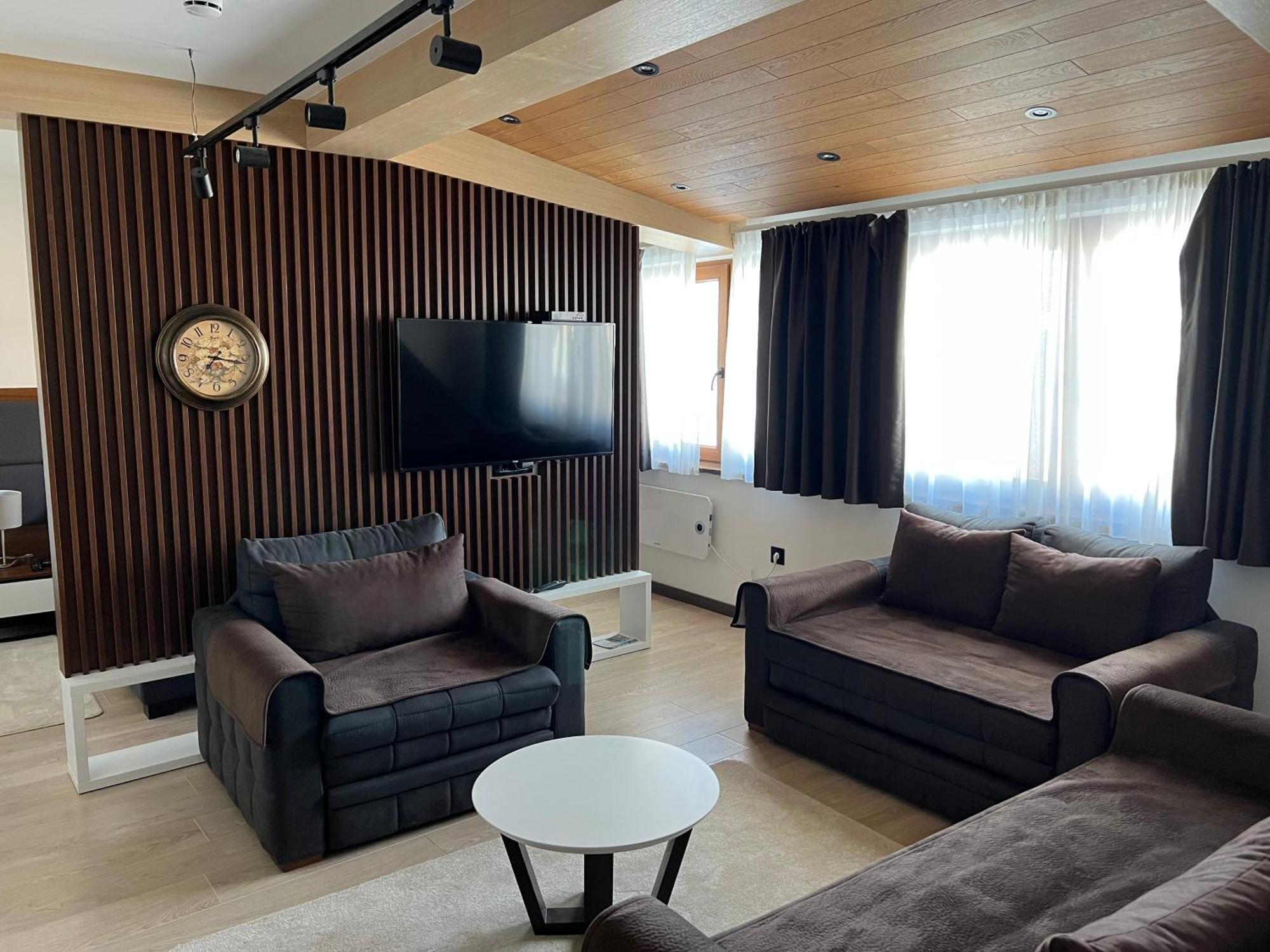Family Apartmans Harry- Apartmans Of The Apart Hotel & Spa Zoned, Kopaonik - Special Benefit, Children Up To 13 Years Of Age Accompanied By Two Adults Stay For Free-Parking-Breakfast-Pool&Spa Eksteriør billede