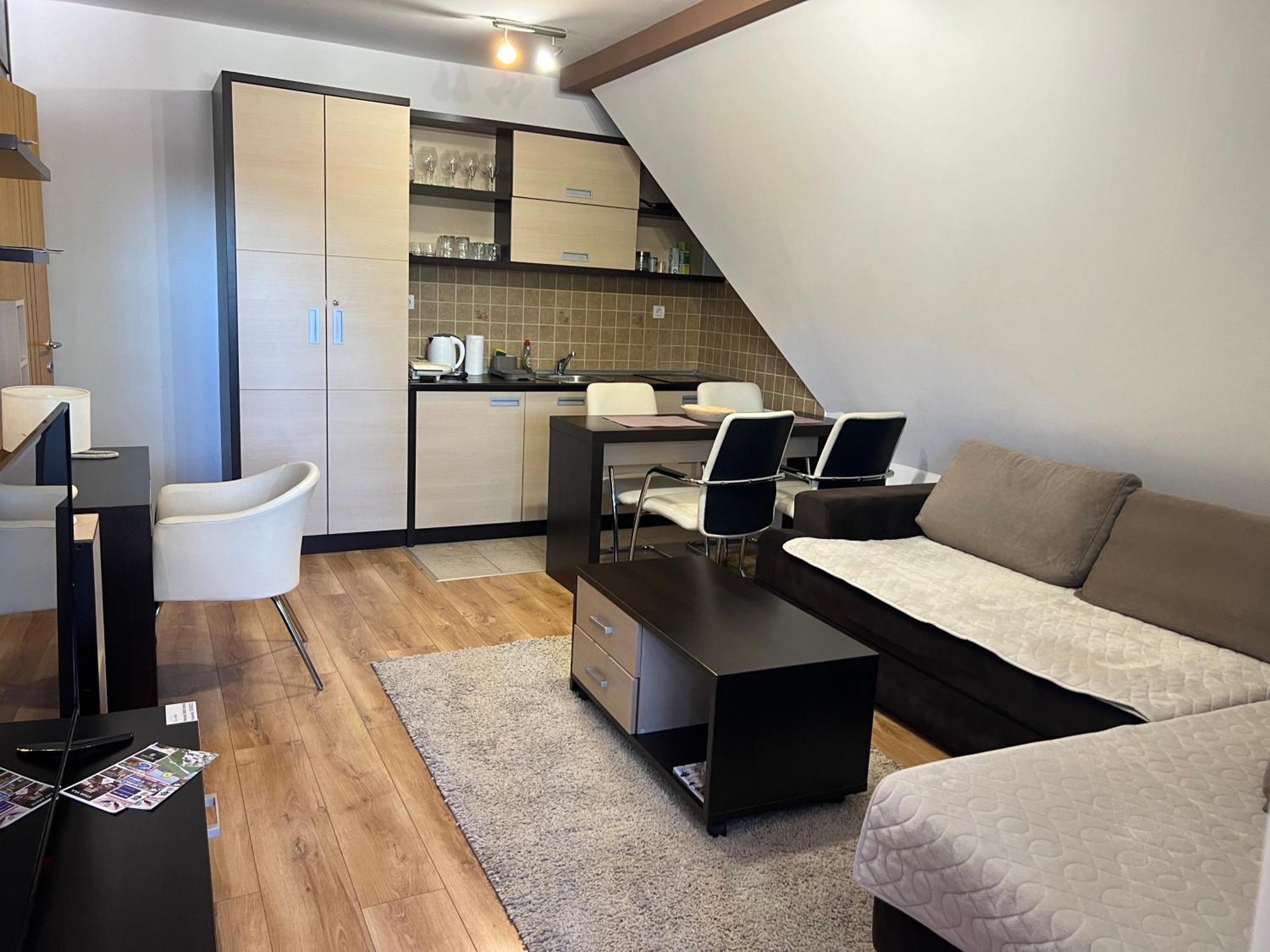 Family Apartmans Harry- Apartmans Of The Apart Hotel & Spa Zoned, Kopaonik - Special Benefit, Children Up To 13 Years Of Age Accompanied By Two Adults Stay For Free-Parking-Breakfast-Pool&Spa Eksteriør billede